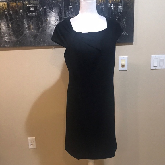 Tahari Arthur Levine Black Cap Sleeve sheath Bow Collar Lined Dress-Size 10 - Picture 1 of 10
